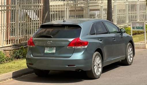 A picture of BELGIUM STANDARD 2010 MODEL TOYOTA VENZA V4 IN GOOD CONDITION