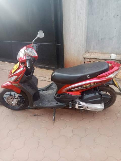 A picture of Motorcycle scooter