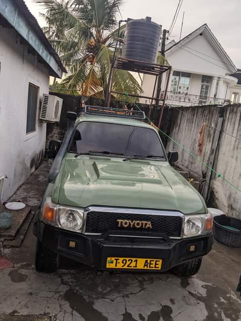 A picture of Toyota land cruser mrema IPO dar piga 0750 610 081