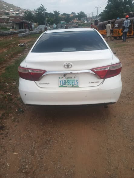 A picture of Distress Distress Distress Toyota Camry 2016 untermperd and gear AC