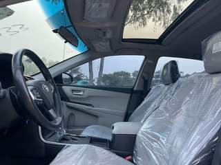 A picture of 2017 direct Belgium 2017 Toyota Camry with full duty played