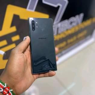 A picture of Nauza Samsung note 10 plus iko poa ina creek moja