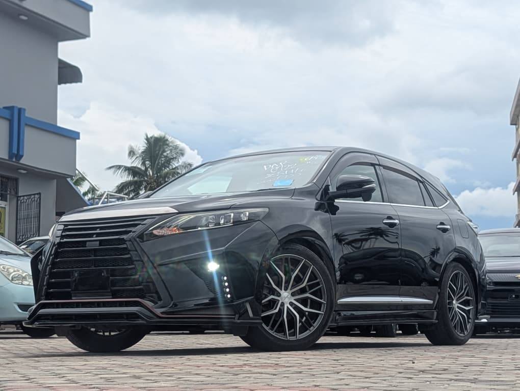 A picture of TOYOTA HARRIER ANACONDA Make 2014 15 Engine 3ZR FE Capacity