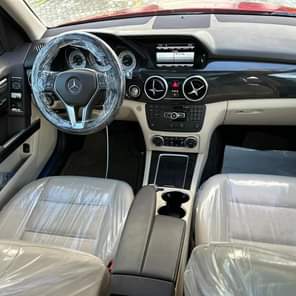 A picture of Mercedes Benz GLK350 FOR SALE 2015 model Foreign used toks