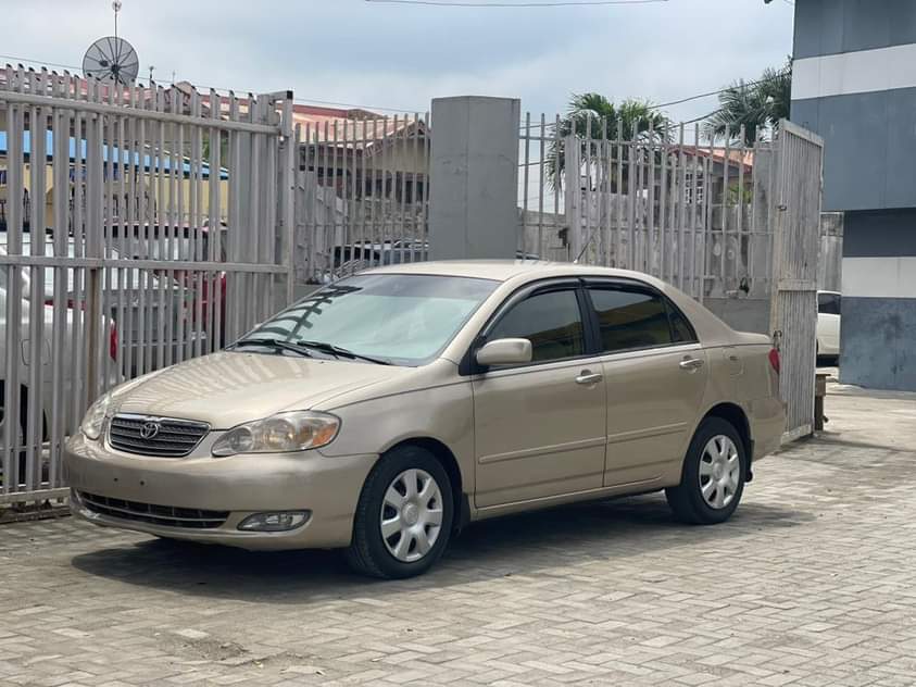 A picture of 2004 Toyota Corolla