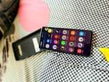A picture of Samsung s10 plus