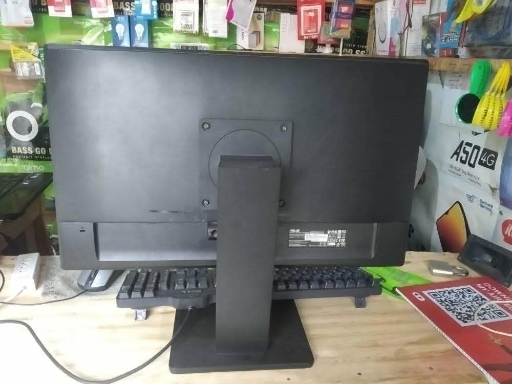 pc monitors