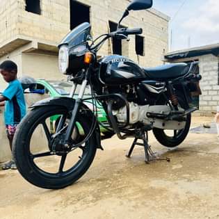 bajaj boxer