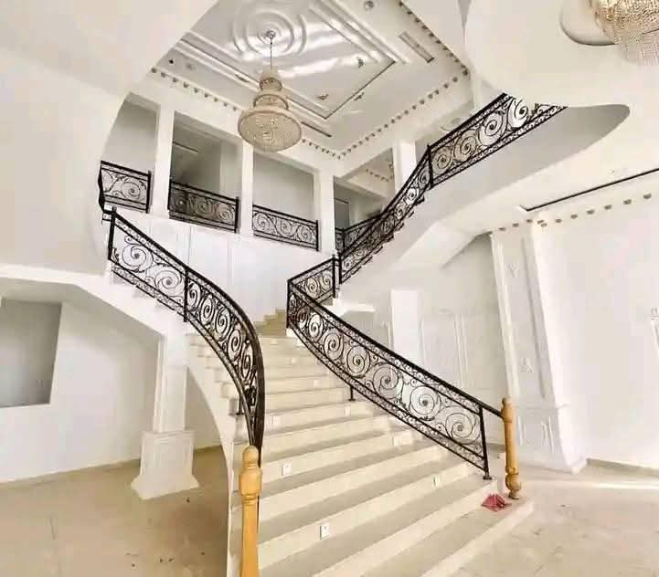 A picture of House