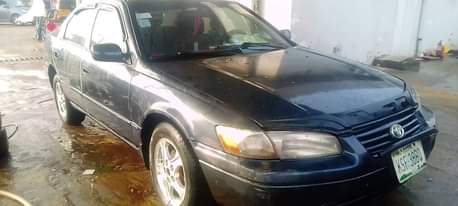 A picture of 2000 Toyota Camry 2000 Toyota Camry aka pencil light