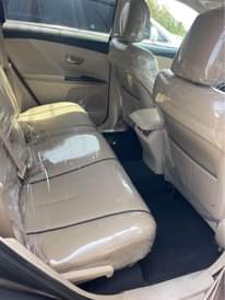A picture of Toyota Venza 2010