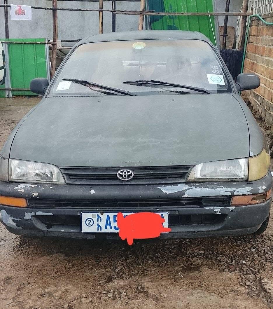 A picture of 1993 Corolla limited toyota