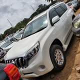 A picture of TOYOTA LANDCRUISER TX 2015 150M