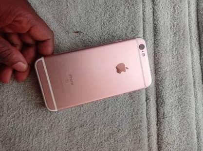 A picture of Iphone 6s
