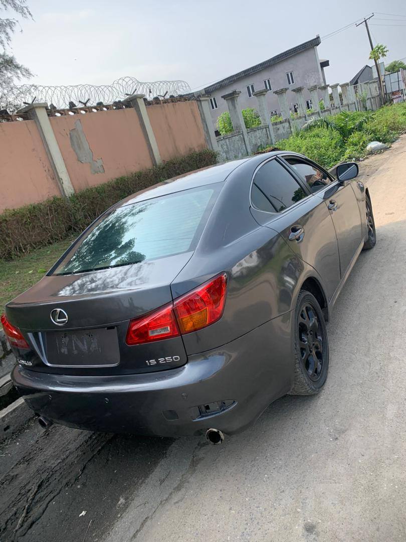 A picture of Is250