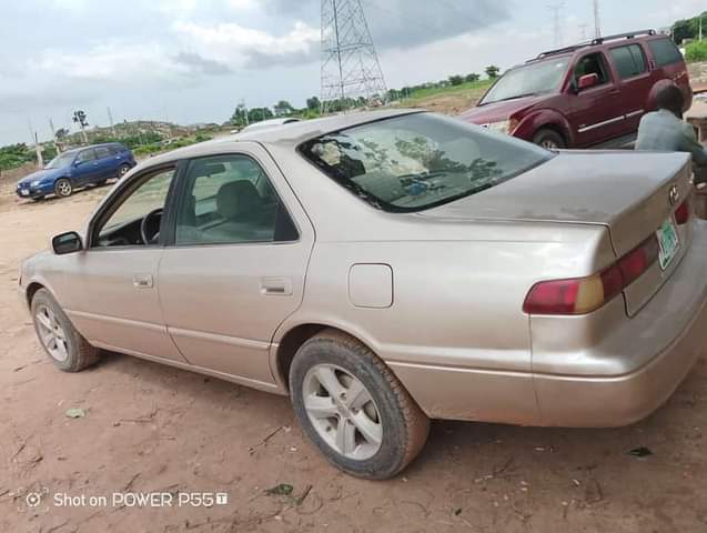 A picture of Very Clean Toyota Camry Pencil