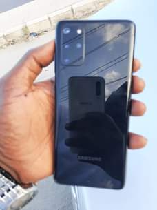 A picture of Samsung S20 5g