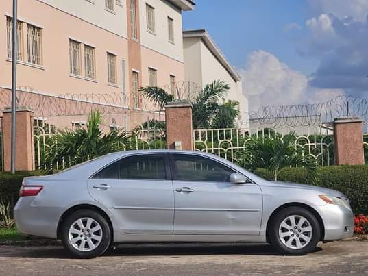 A picture of Unregistered Toyota camry xle 2208 model