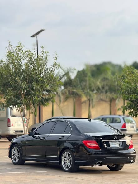 A picture of Mercedes Benz c300 2014