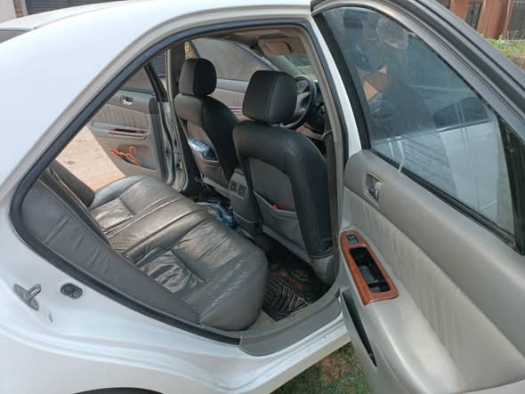 A picture of Toyota Camry 2004 V6