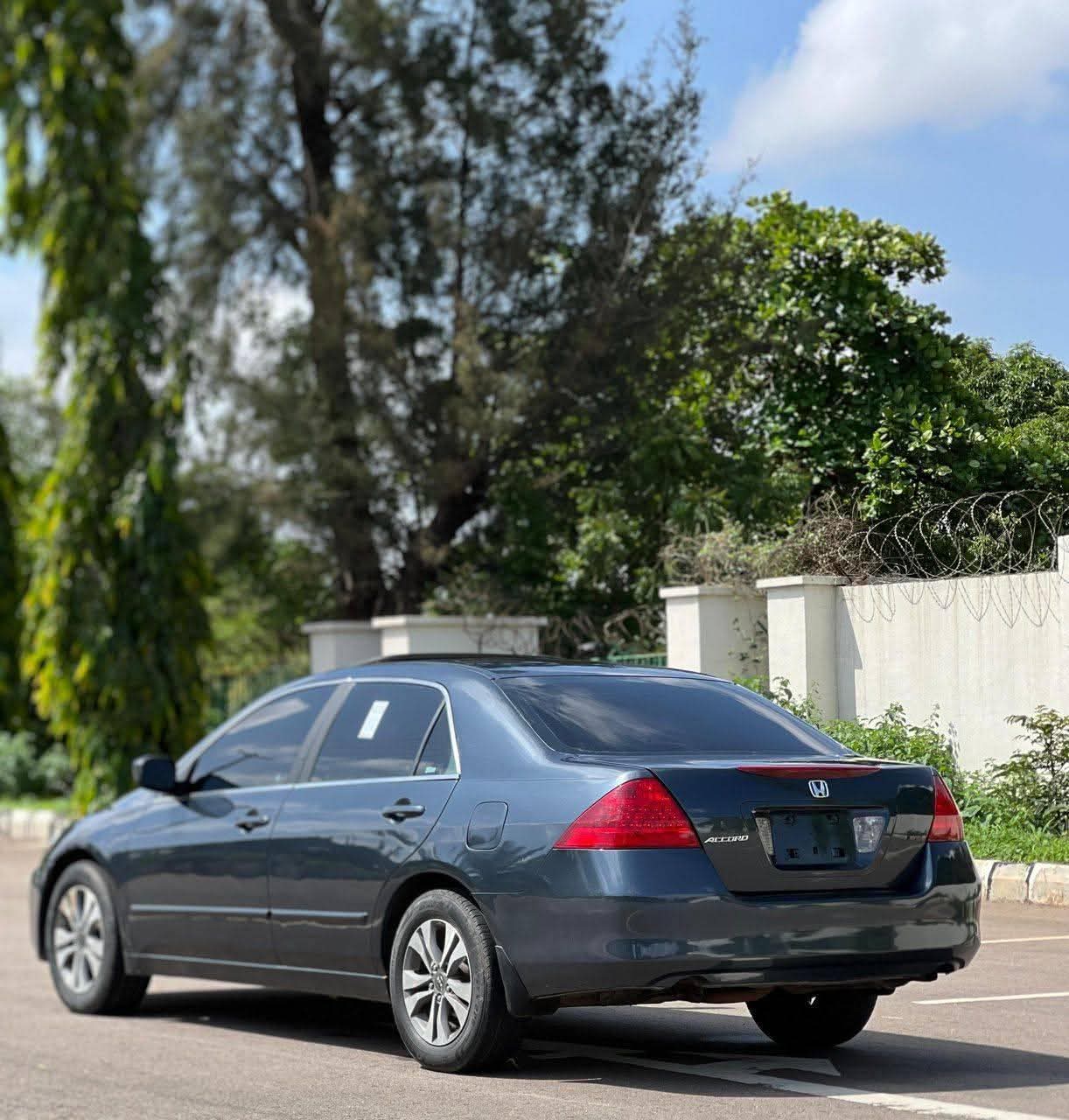 A picture of 2004 Honda discussion continue honda accord