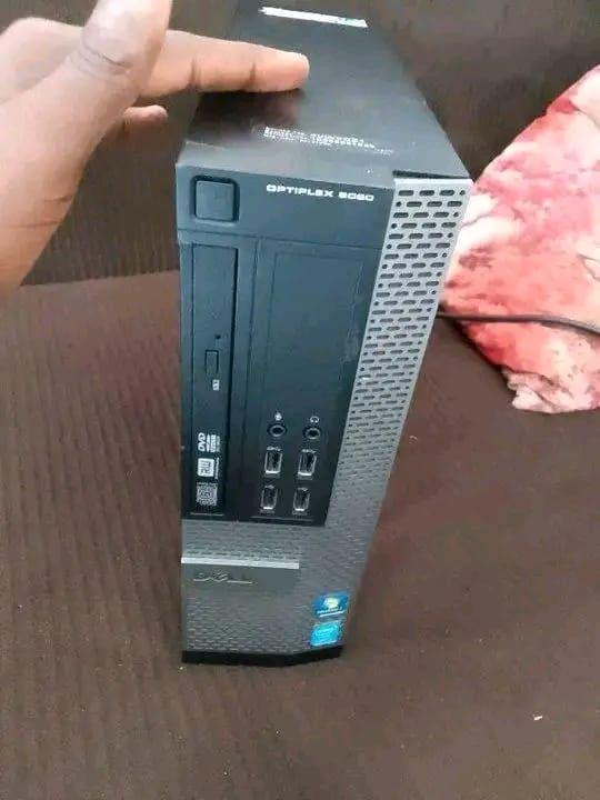 A picture of I5 desktop on sale