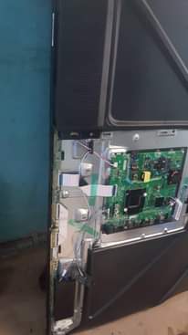 A picture of FUNDI TV ZA FLAT SCREEN 0767095012
