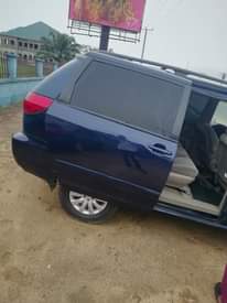 A picture of Toyota sienna 2006 available Cheap affordable car First body Everything