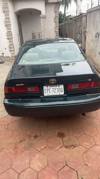 A picture of Camry 1999