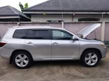 A picture of 2008 Belgium grade Toyota Highlander for sale 3 seater Buy
