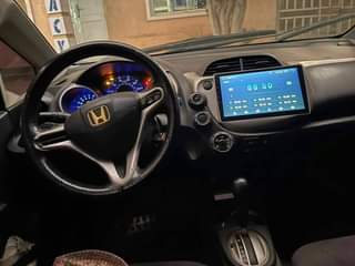 A picture of Honda fit 2011