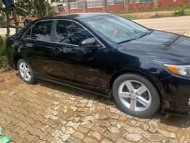 A picture of 2013 Toyota Camry 0