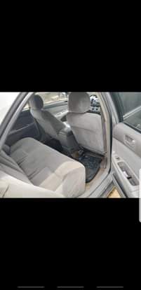 A picture of Toyota Camry 04