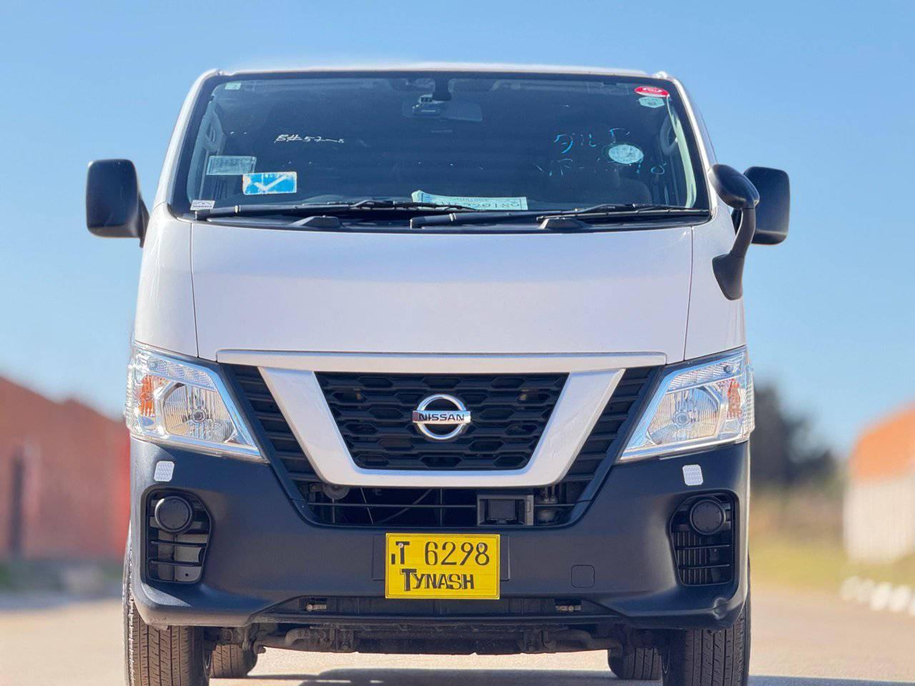 nissan nv350