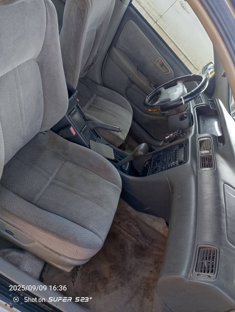 A picture of TOYOTA CAMRY DROP LIGHT