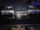 A picture of DJ MP3 PLAYER NUMARK NDX 2 BERHINGER MIXER