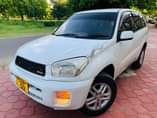 A picture of 2001 Toyota RAV4