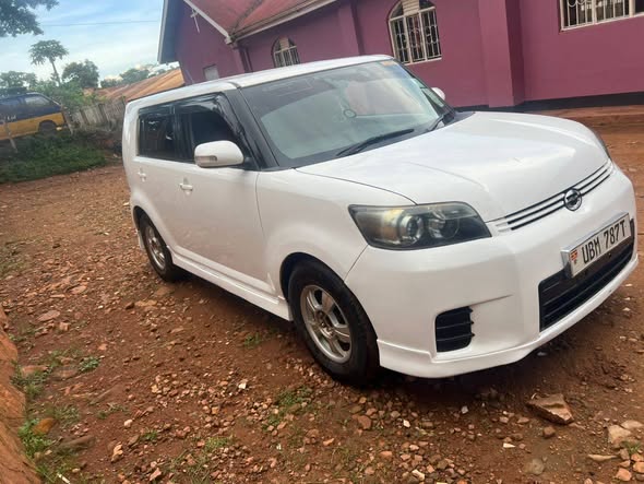 A picture of Toyota Rumion 24m money needed