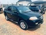 A picture of 03 Acura MDX