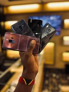 A picture of Samsung s9 good condition