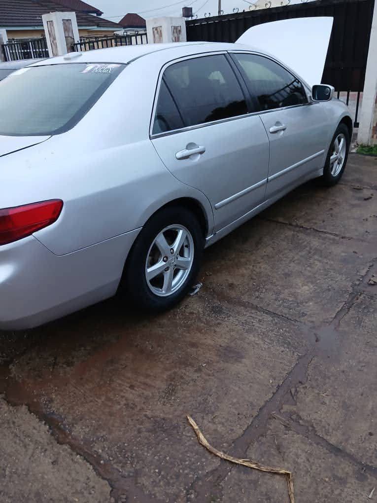 A picture of 2005 Vehicle honda accord