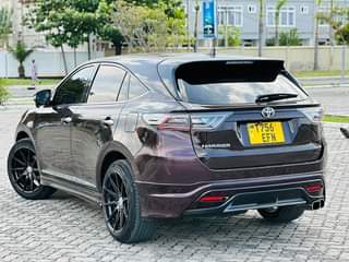 A picture of Toyota harrier 2014 Anaconda 1996cc Dar es Salaam 0687359535 Price