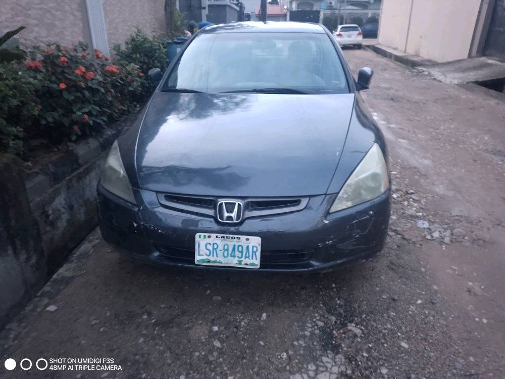 A picture of Honda Accord 2004 model