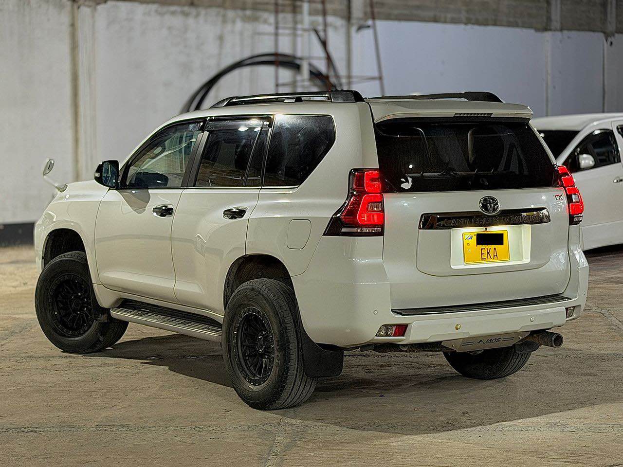 A picture of 2022 LANDCRUISER PRADO 150 113M 0628055434