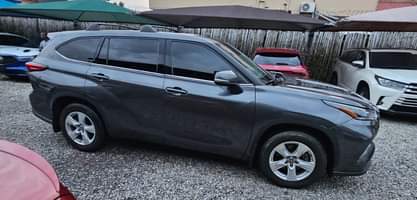 A picture of Toyota Highlander 2021