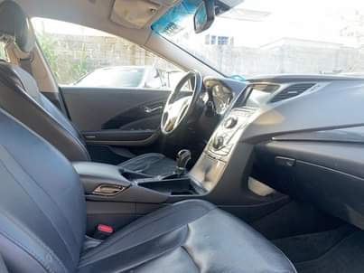 A picture of Hyundai azera