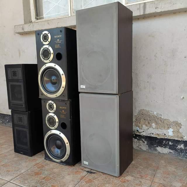 speakers