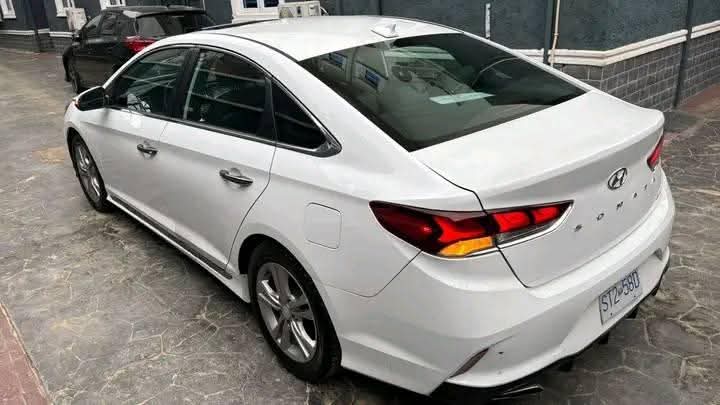A picture of 2018 Hyundai sonata