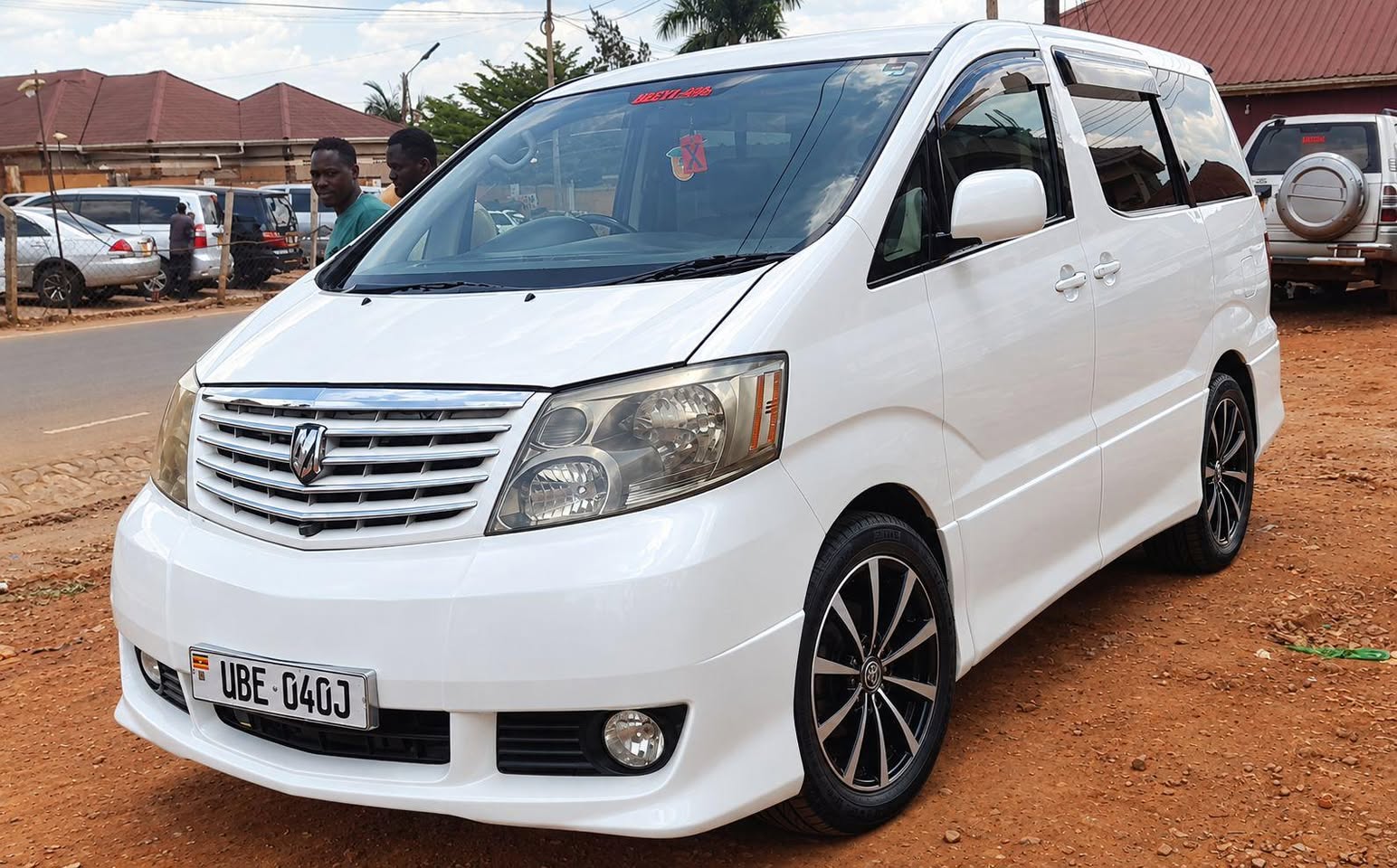 toyota alphard