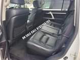 A picture of Toyota LandCruiser V8 2018 modal Diesel engine price is 465m